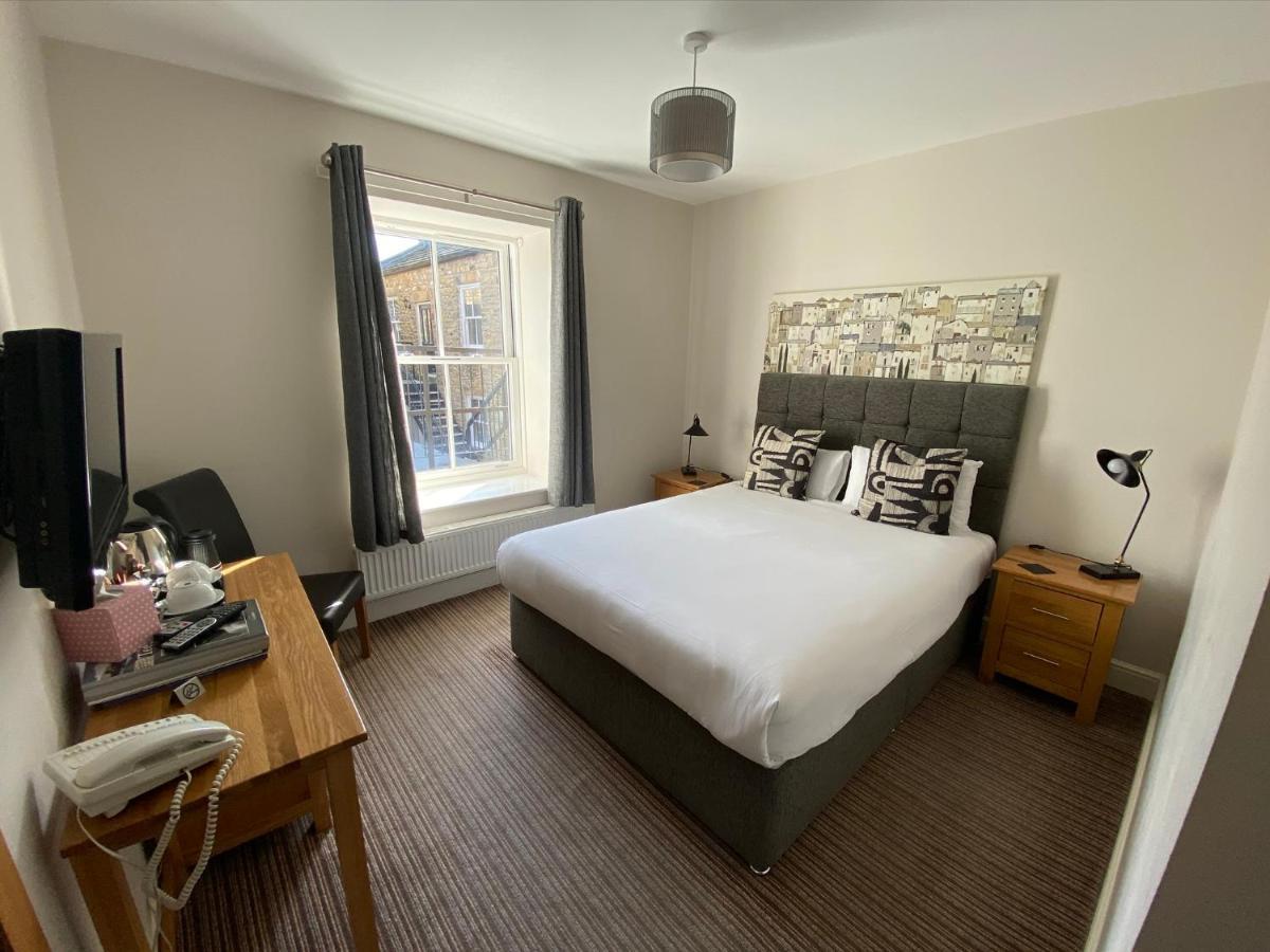 The Three Horseshoes Hotel Barnard Castle Eksteriør billede
