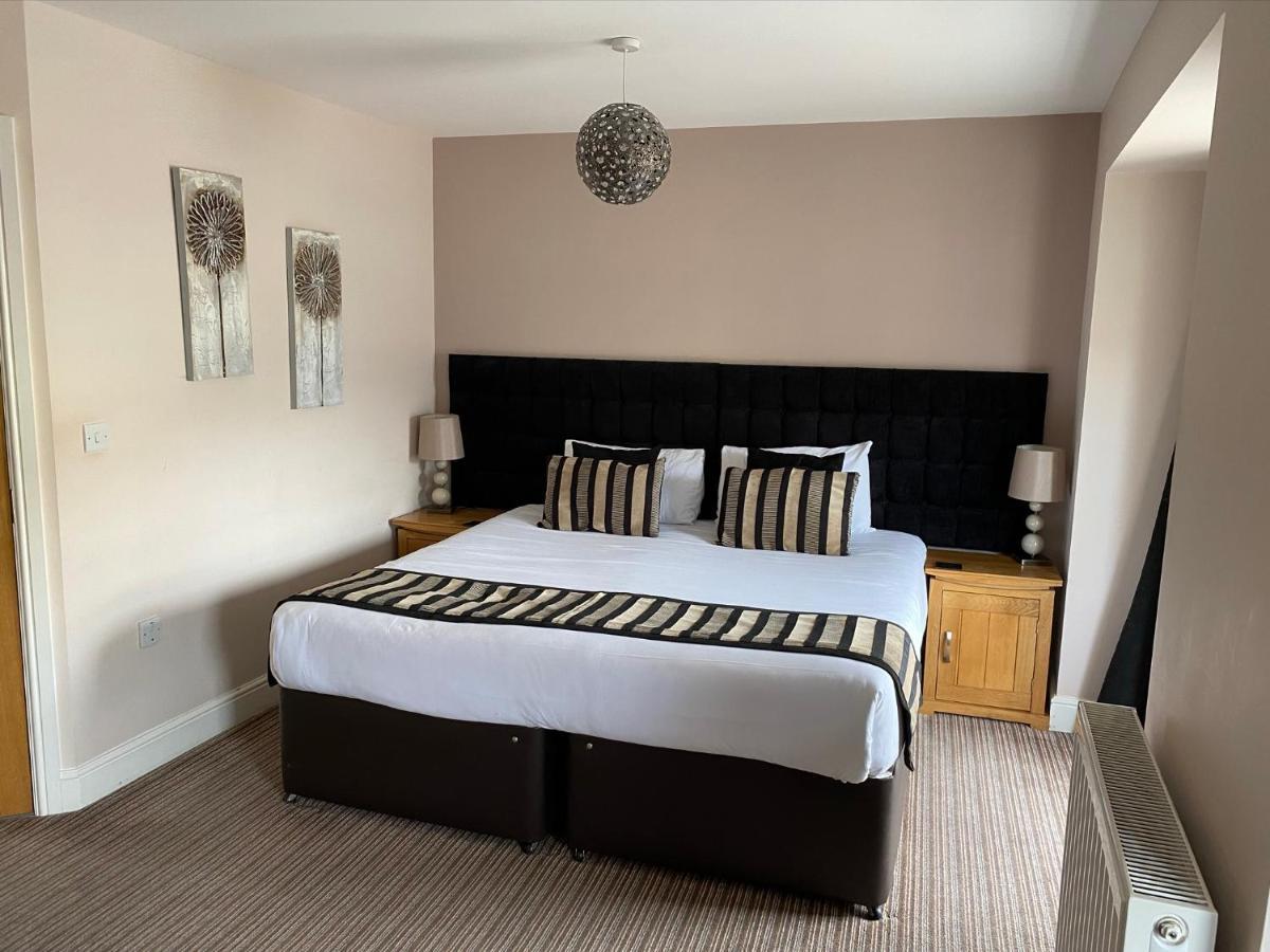 The Three Horseshoes Hotel Barnard Castle Eksteriør billede